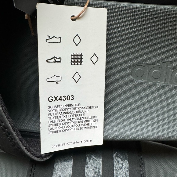 ADIDAS WOMENS ADILETTE COMFORT SLIDE SANDAL ALL BLACK SIZE 10 GX4303 NWT COMFY! - Picture 6 of 6